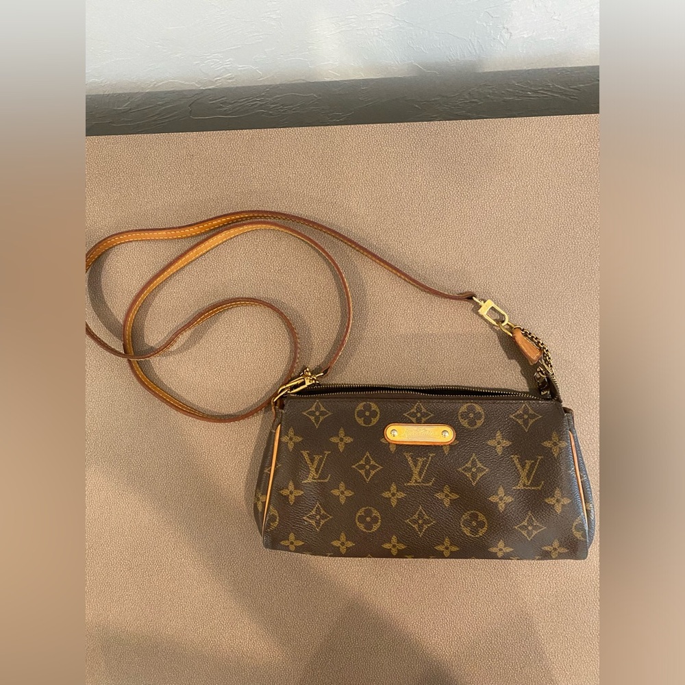 Louis Vuitton Eva Crossbody Bag